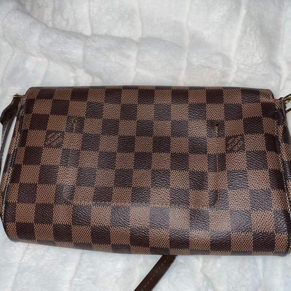 SOLD!!! Louis Vuitton Favorite - Picture 5 of 9